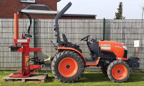 Houtklover 22 ton + tractor