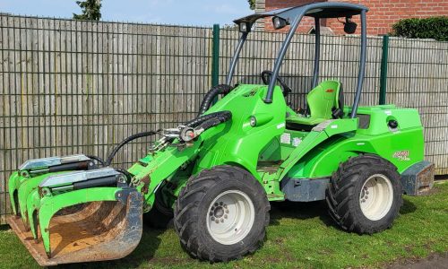 Kniklader 2 ton met industriegrijper